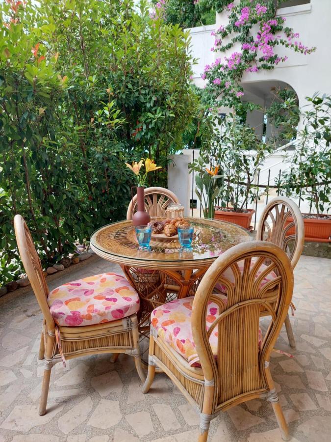 Passiflora Apartment - Near The Sea บาร์ ภายนอก รูปภาพ