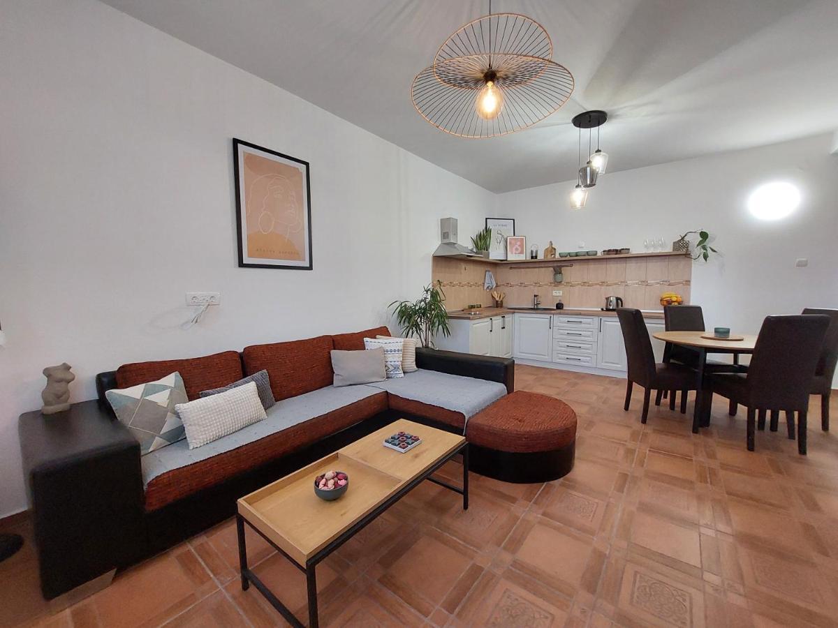 Passiflora Apartment - Near The Sea บาร์ ภายนอก รูปภาพ
